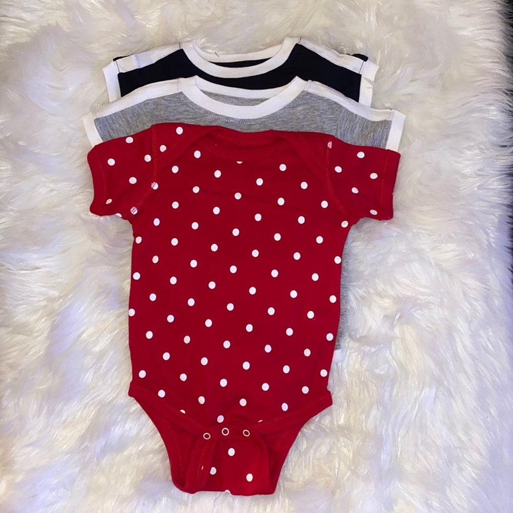 Baby bodysuit